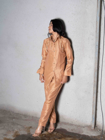 ANVI PANT